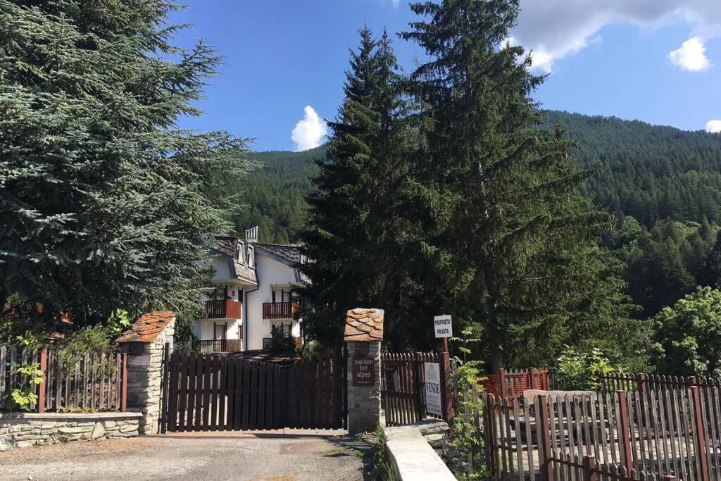 Maison Des Alpes Mansarda Oulx Exteriör bild